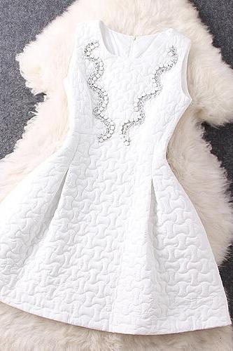 Fashion Beaded Round Neck Sleeveless Dress